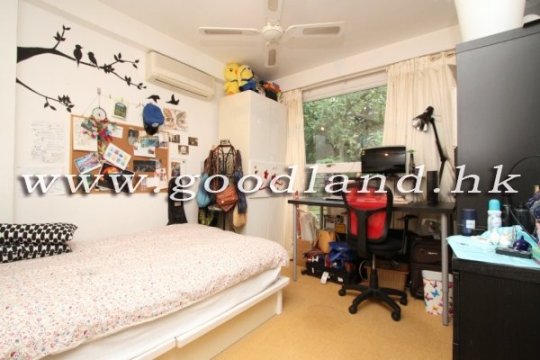 CLEAR WATER BAY End Unit Village House with Private Backyard For Sale