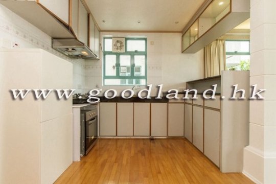 CLEAR WATER BAY Fully Detached Sea View Village House For Sale