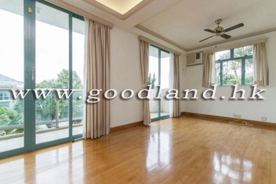 CLEAR WATER BAY Fully Detached Sea View Village House For Sale