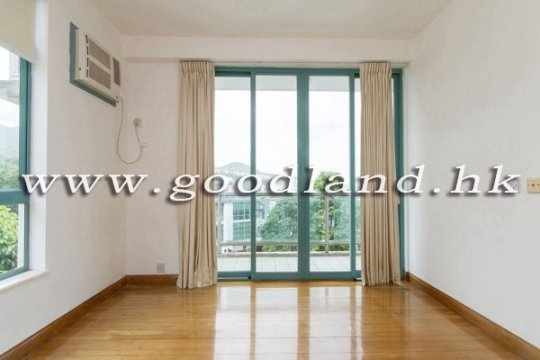 CLEAR WATER BAY Fully Detached Sea View Village House For Sale