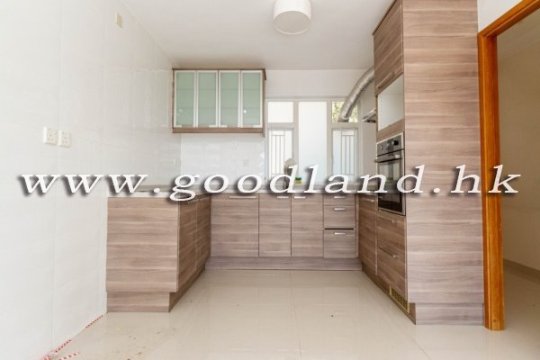 CLEAR WATER BAY Renovated Sea View Village House with Garden For Sale