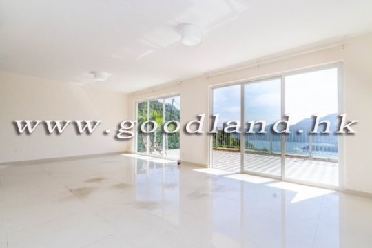 CLEAR WATER BAY Renovated Sea View Village House with Garden For Sale