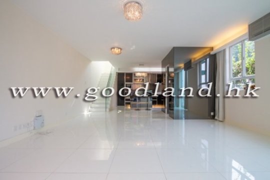 CLEAR WATER BAY End Unit Village House in Gated Community For Sale