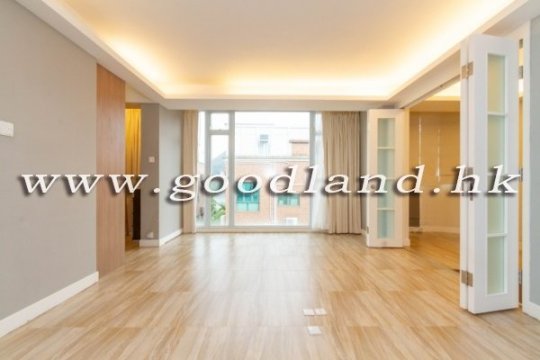 CLEAR WATER BAY Spacious Village House For Sale