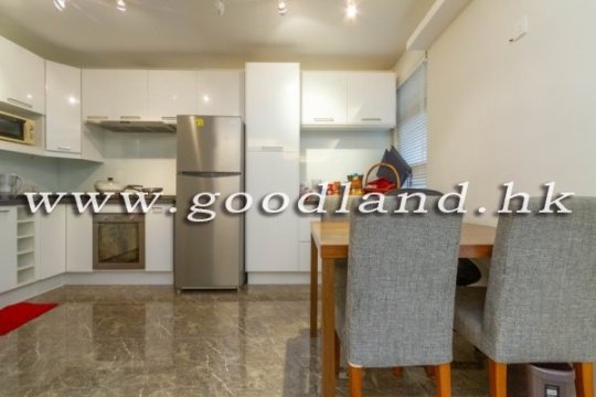 CLEAR WATER BAY Spacious Village House For Sale