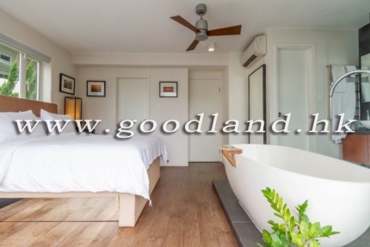 CLEAR WATER BAY Renovated Greenery View Village House For Sale