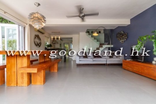 CLEAR WATER BAY Renovated Greenery View Village House For Sale