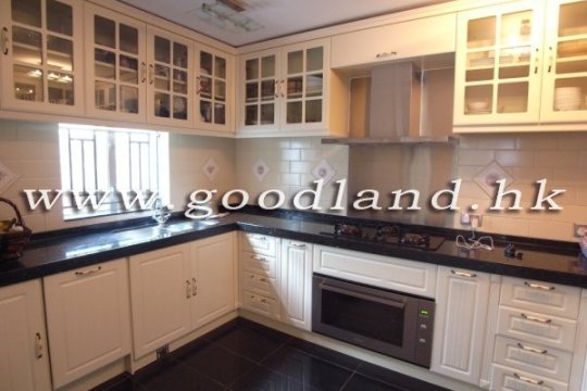 CLEAR WATER BAY Greenery View Village House with Roof For Sale