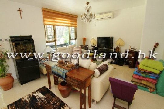 CLEAR WATER BAY House with Big Garden For Sale