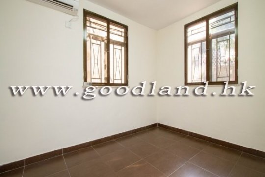 CLEAR WATER BAY Lower Duplex Sea View Village House For Sale