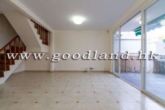CLEAR WATER BAY Lower Duplex Sea View Village House For Sale