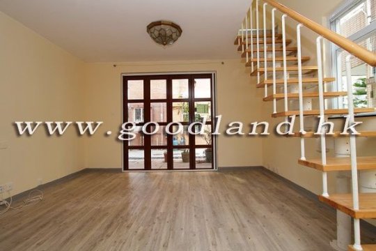 CLEAR WATER BAY Spacious Village House For Sale