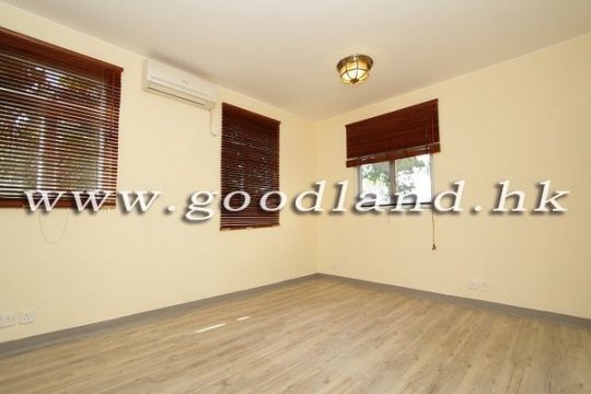 CLEAR WATER BAY Spacious Village House For Sale