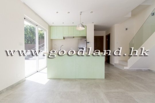 CLEAR WATER BAY Sea View House with Garden For Sale