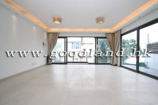 CLEAR WATER BAY Renovated Sea View Village House For Sale