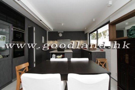CLEAR WATER BAY Renovated Sea View Village House For Sale