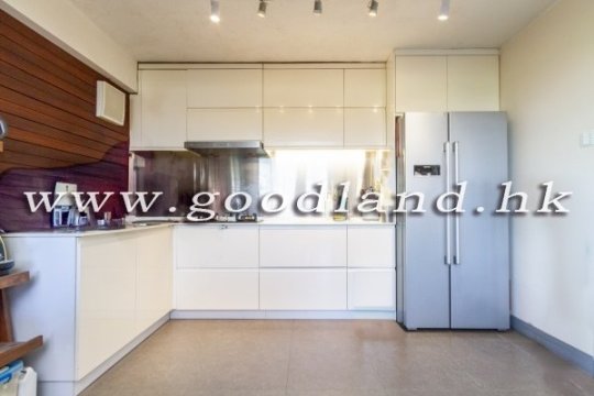 CLEAR WATER BAY Detached Village House with Private Garden For Sale