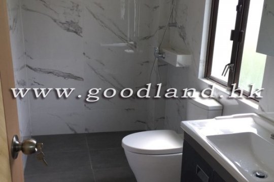 CLEAR WATER BAY Detached Village House with Private Garden For Sale