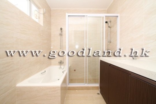 CLEAR WATER BAY Greenery View Village House For Sale
