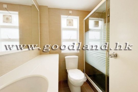 CLEAR WATER BAY Sea View Village House For Sale