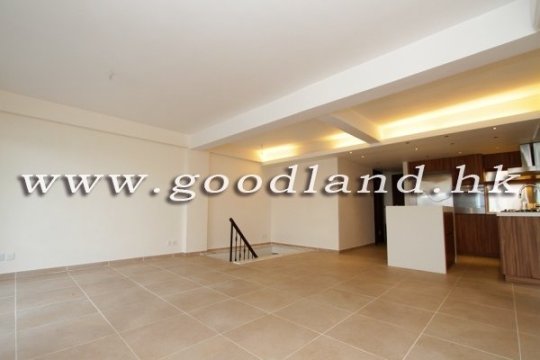 CLEAR WATER BAY Renovated Sea View Village House For Sale