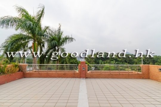 CLEAR WATER BAY House with Big Garden For Sale
