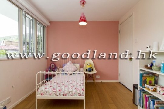 CLEAR WATER BAY Spacious Village House For Sale
