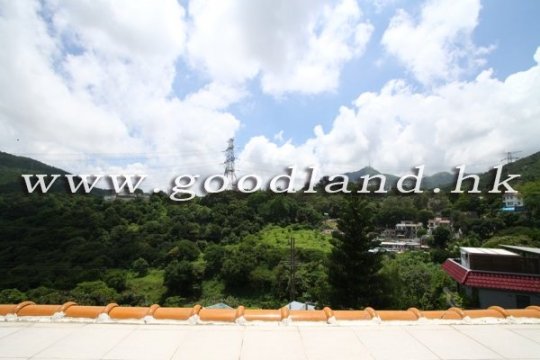 CLEAR WATER BAY Spacious Village House For Sale