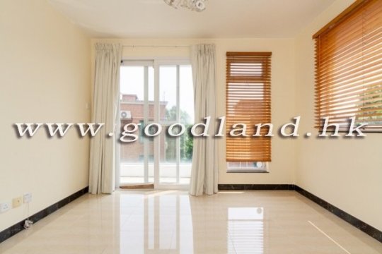 CLEAR WATER BAY Spacious Village House For Sale