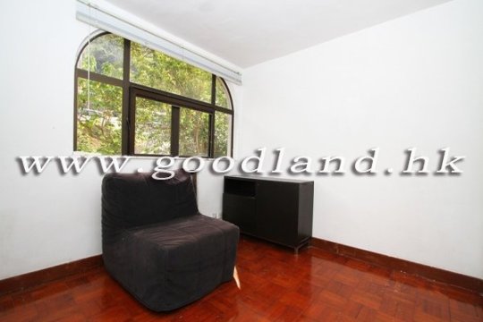 CLEAR WATER BAY Spacious Village House For Sale