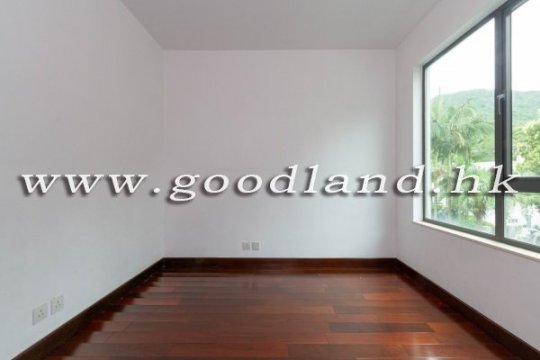 CLEAR WATER BAY Spacious Village House For Sale