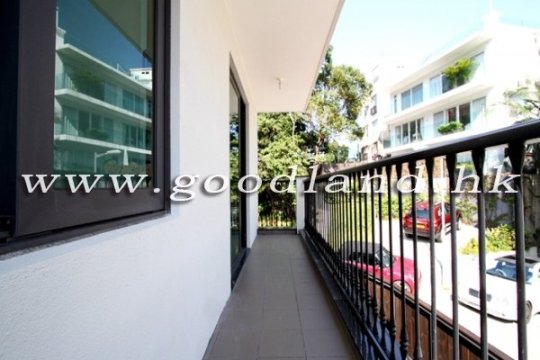 CLEAR WATER BAY Spacious Village House For Sale