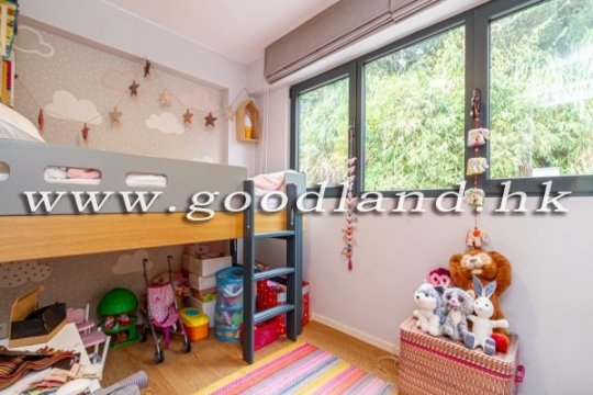 CLEAR WATER BAY Spacious Village House For Sale