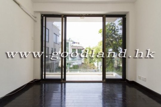 CLEAR WATER BAY House with Big Garden For Sale
