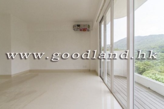 Clear Water Bay Renovated Village House for Sale
