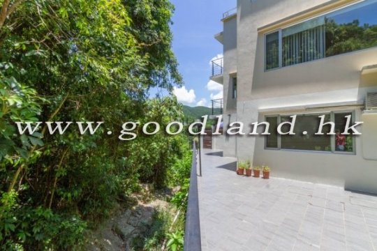 Clear Water Bay Renovated Village House for Sale