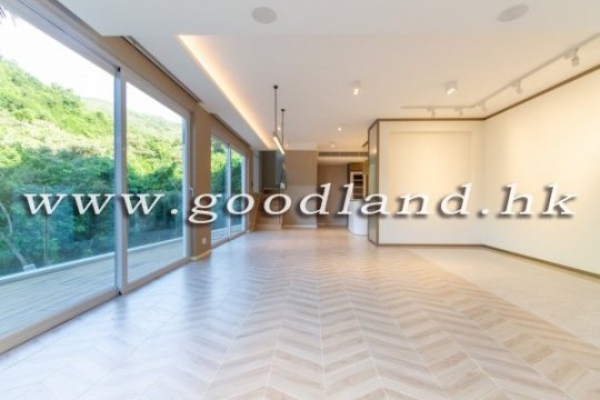 Clear Water Bay Detached House with Big Garden for Sale