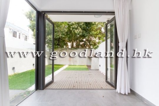 Clear Water Bay Renovated Village House for Sale