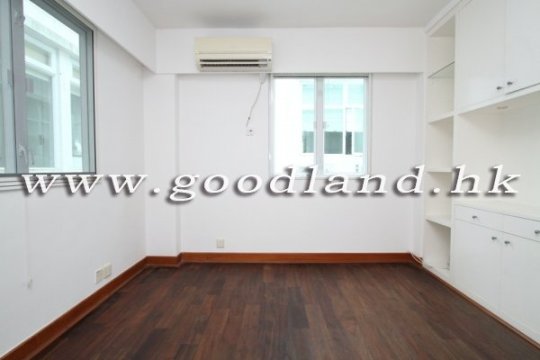 Clear Water Bay Waterfront Sea View Village House for Sale