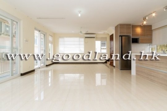 Clear Water Bay Detached Sea View Village House for Sale