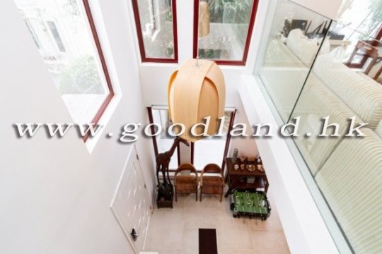 Clear Water Bay Semi-detached Sea View Garden House for Sale