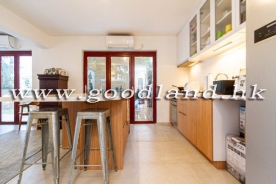 Clear Water Bay Semi-detached Sea View Garden House for Sale