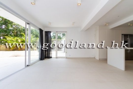 Clear Water Bay Renovated Semi-detached Sea View Garden House for Sale&Rent