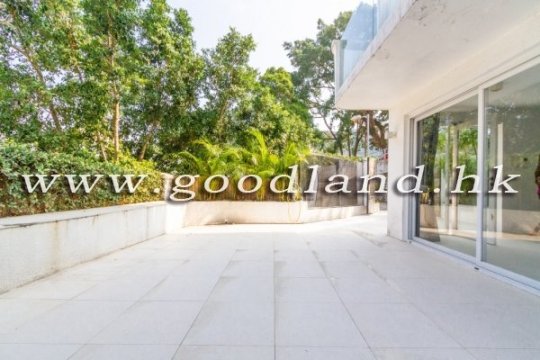 Clear Water Bay Renovated Semi-detached Sea View Garden House for Sale&Rent