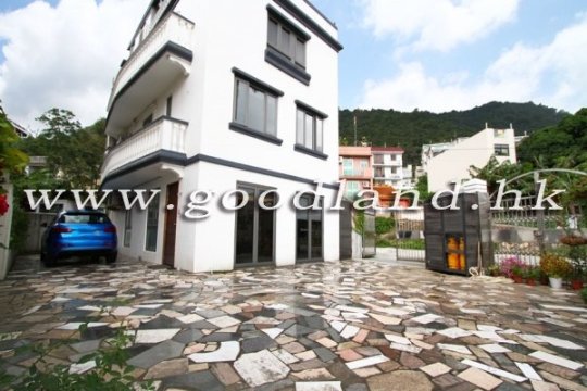 Sai Kung Village House for Sale | Huge Garden, Private Gate Parking, Sea View & 5 Bedrooms
