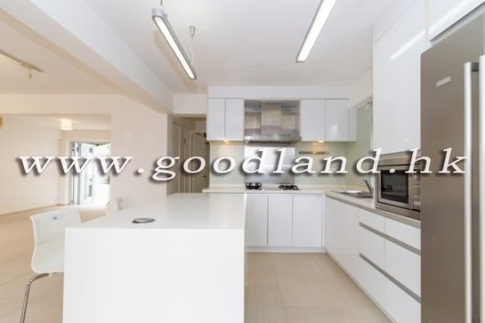 Sai Kung Village House for Sale | Huge Lawn Garden, Private Pool & 5 Bedrooms