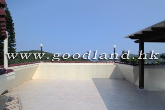 Sai Kung Fully Detached House for Sale | Private Pool, Sea Greenery View & Gated Parking