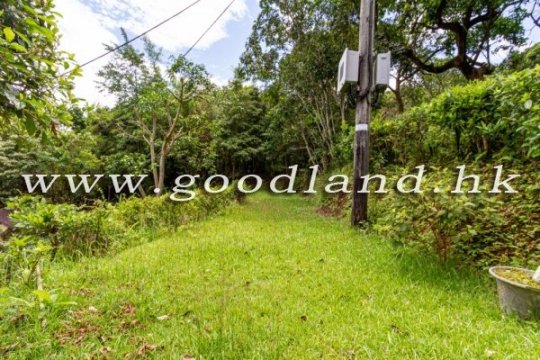Sai Kung Village House for Sale | Tranquil Greenery View, Garden & Equipped Kitchen