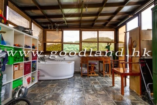 Sai Kung Village House for Sale | Tranquil Greenery View, Garden & Equipped Kitchen