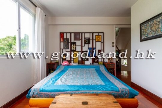 Sai Kung Village House for Sale | Tranquil Greenery View, Garden & Equipped Kitchen